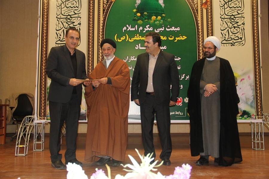 نماز واقعی انسان را در برابر آلودگی و گناه واکسینه می کند.