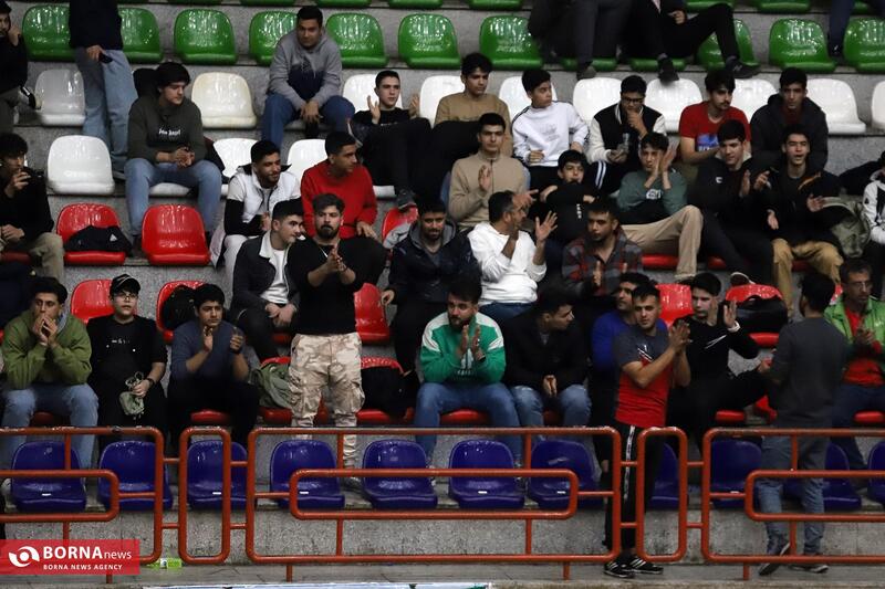 پیروزی تیم والیبال شهرداری کرمانشاه مقابل تیم کاسپین محمودآباد