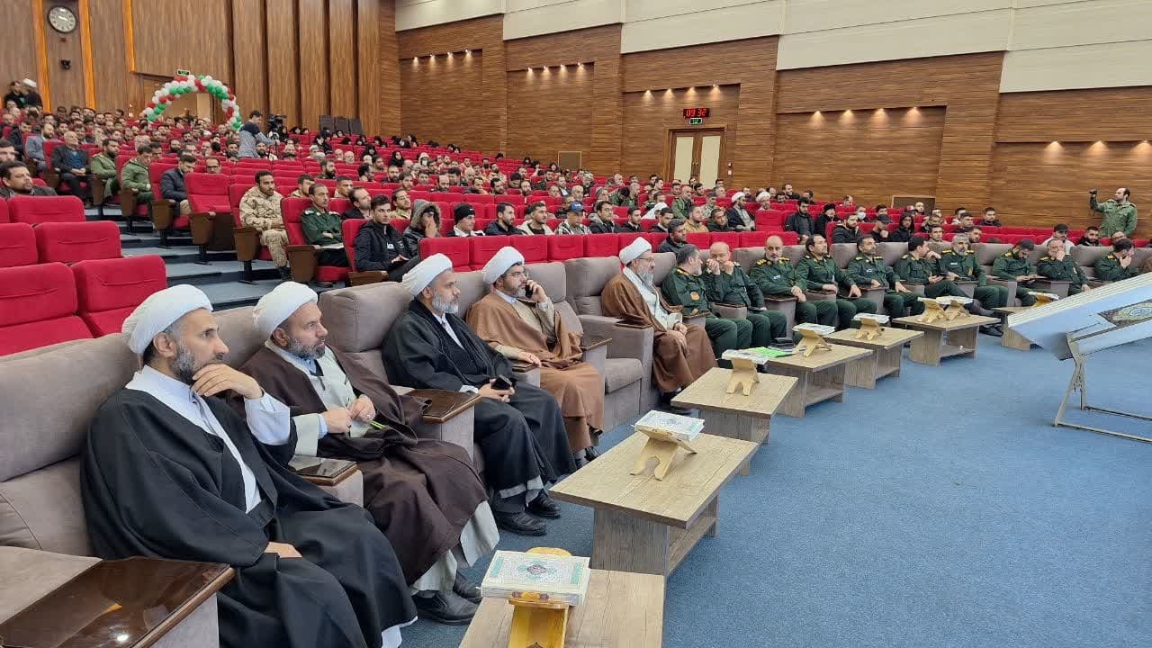 سپاه متعلق به همه مردم است و انحصار ندارد و در مسیر قرآن گام برمی دارد