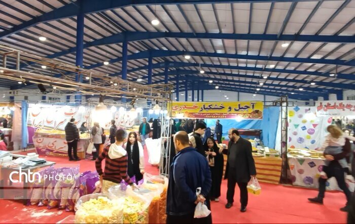 نهمین جشنواره ملی اقوام ایرانی و نمایشگاه سوغات و صنایع دستی در اهواز آغاز به کار کرد + عکس