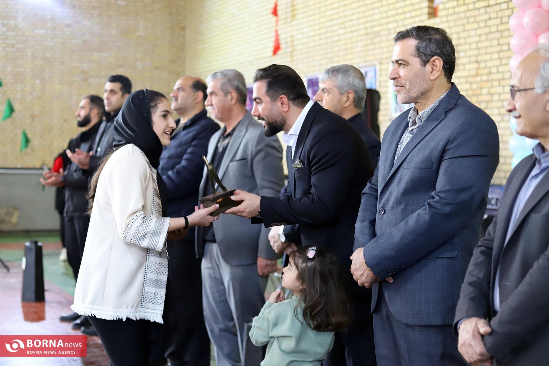 گزارش تصویری|برگزاری مراسم تجلیل از مربیان و جشن پایان سال هیأت اسکیت استان کرمانشاه