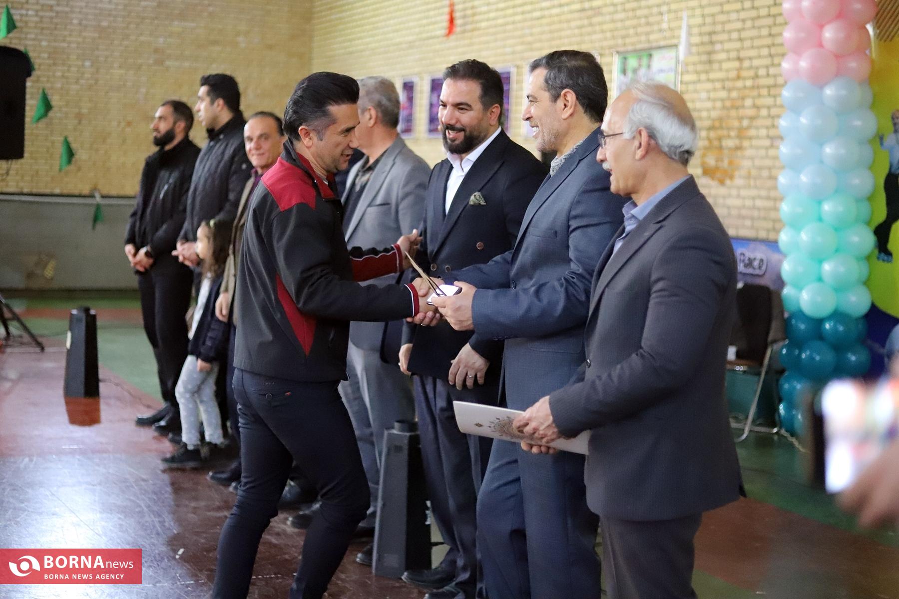 گزارش تصویری|برگزاری مراسم تجلیل از مربیان و جشن پایان سال هیأت اسکیت استان کرمانشاه