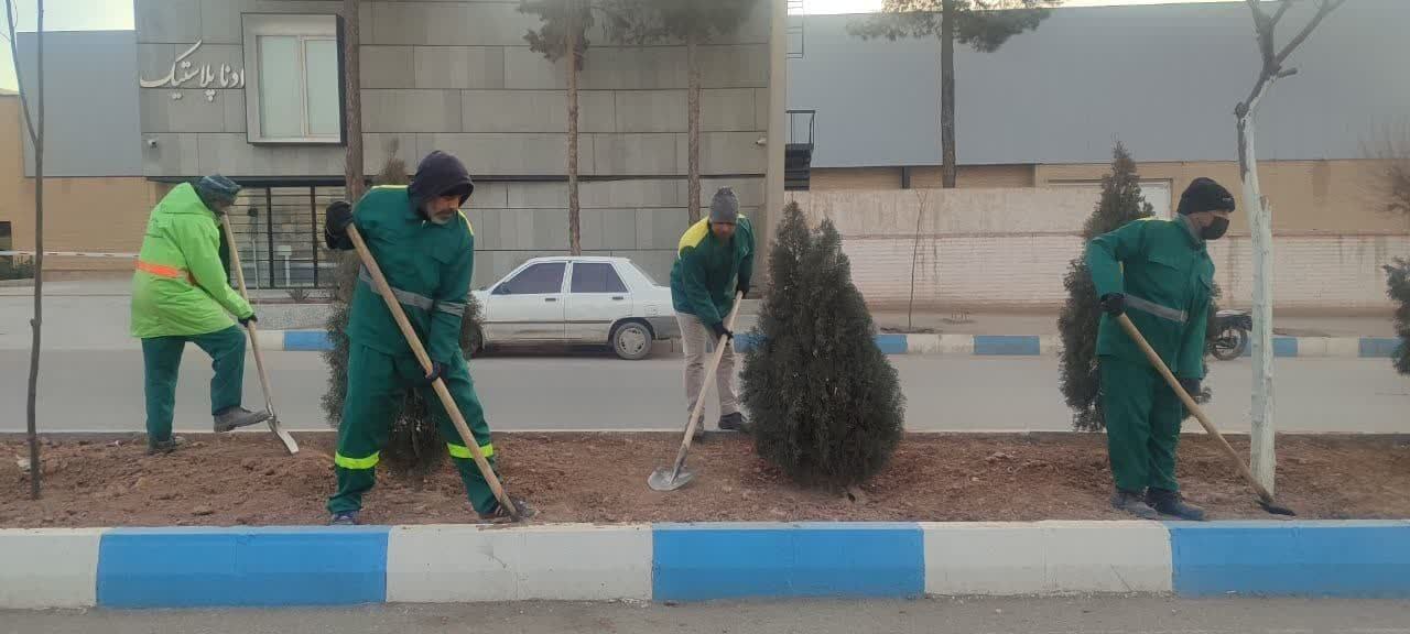 شهرداری فرون‌آباد به استقبال بهار قرآن و بهار طبیعت می‌رود