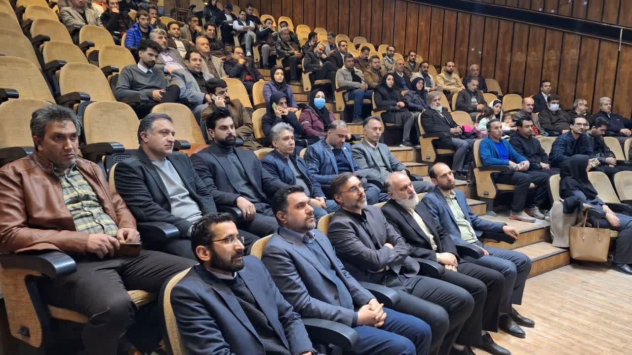 حمایت از تولیدکنندگان وسایل ورزشی در استان قزوین موجب تقویت اقتصاد ورزش می شود حمایت از تولیدکنندگان وسایل ورزشی در استان قزوین موجب تقویت اقتصاد ورزش می شود