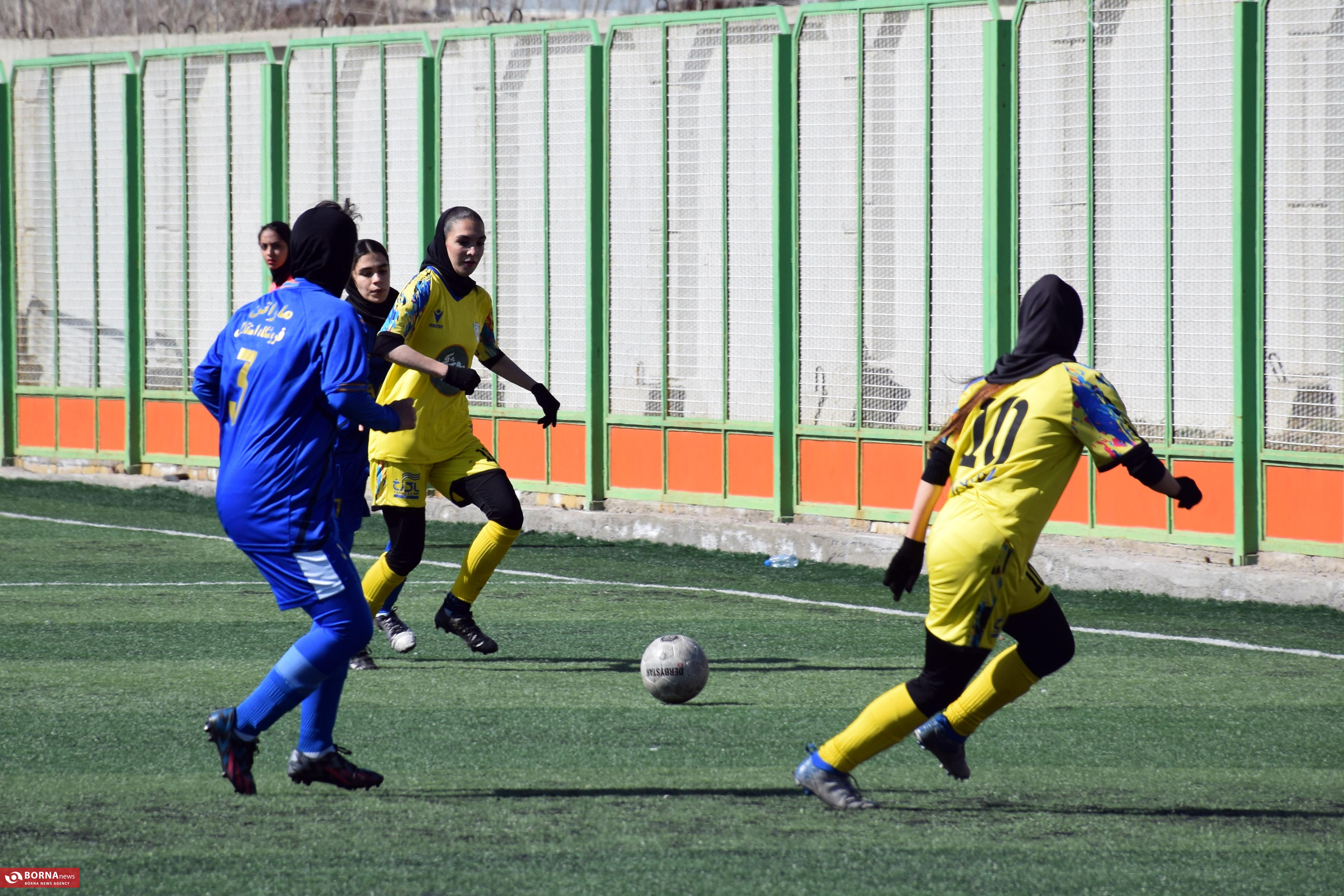 گزارش تصویری| دیدار تیم فوتبال بانوان کرمانشاه با استقلال تهران