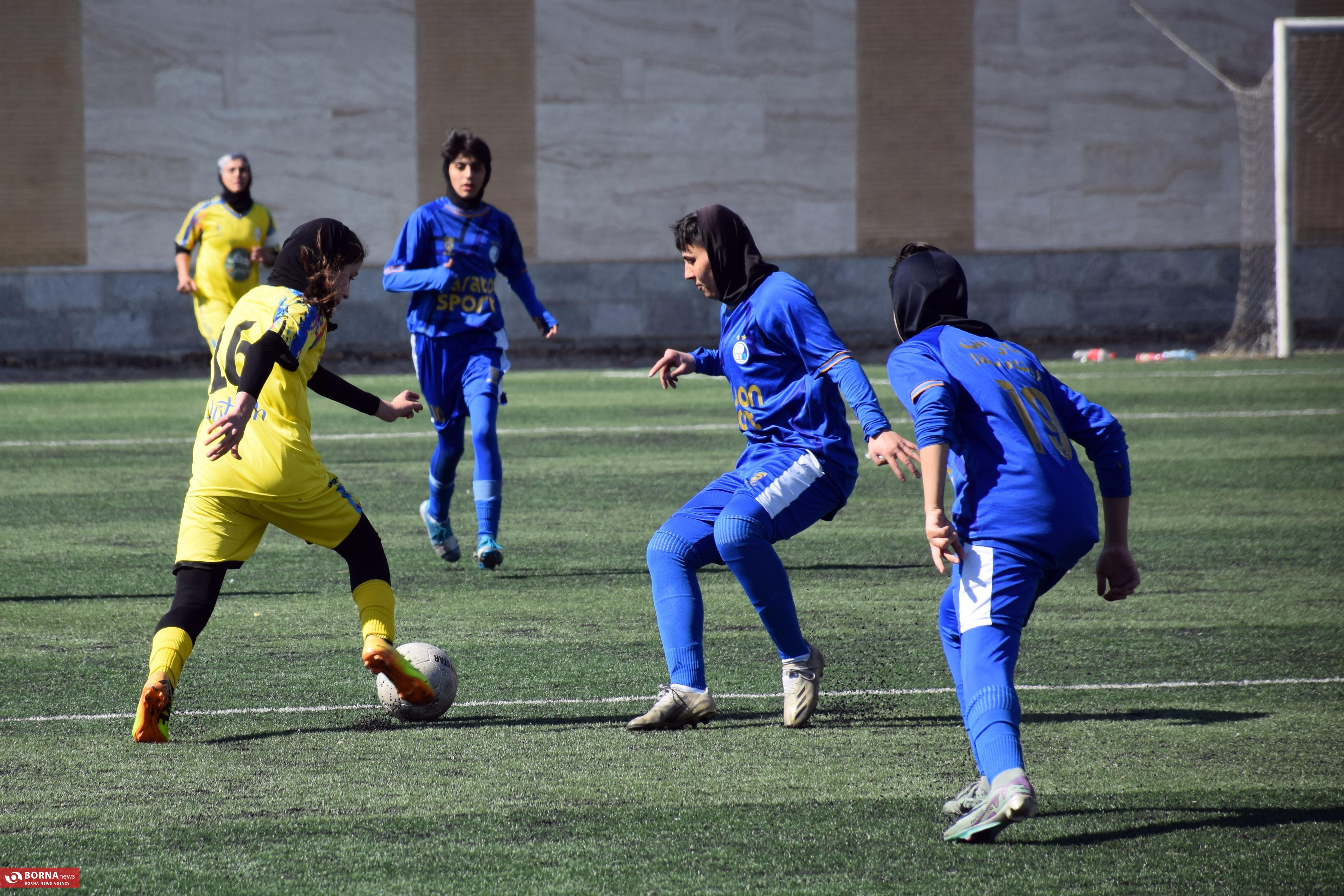 گزارش تصویری| دیدار تیم فوتبال بانوان کرمانشاه با استقلال تهران