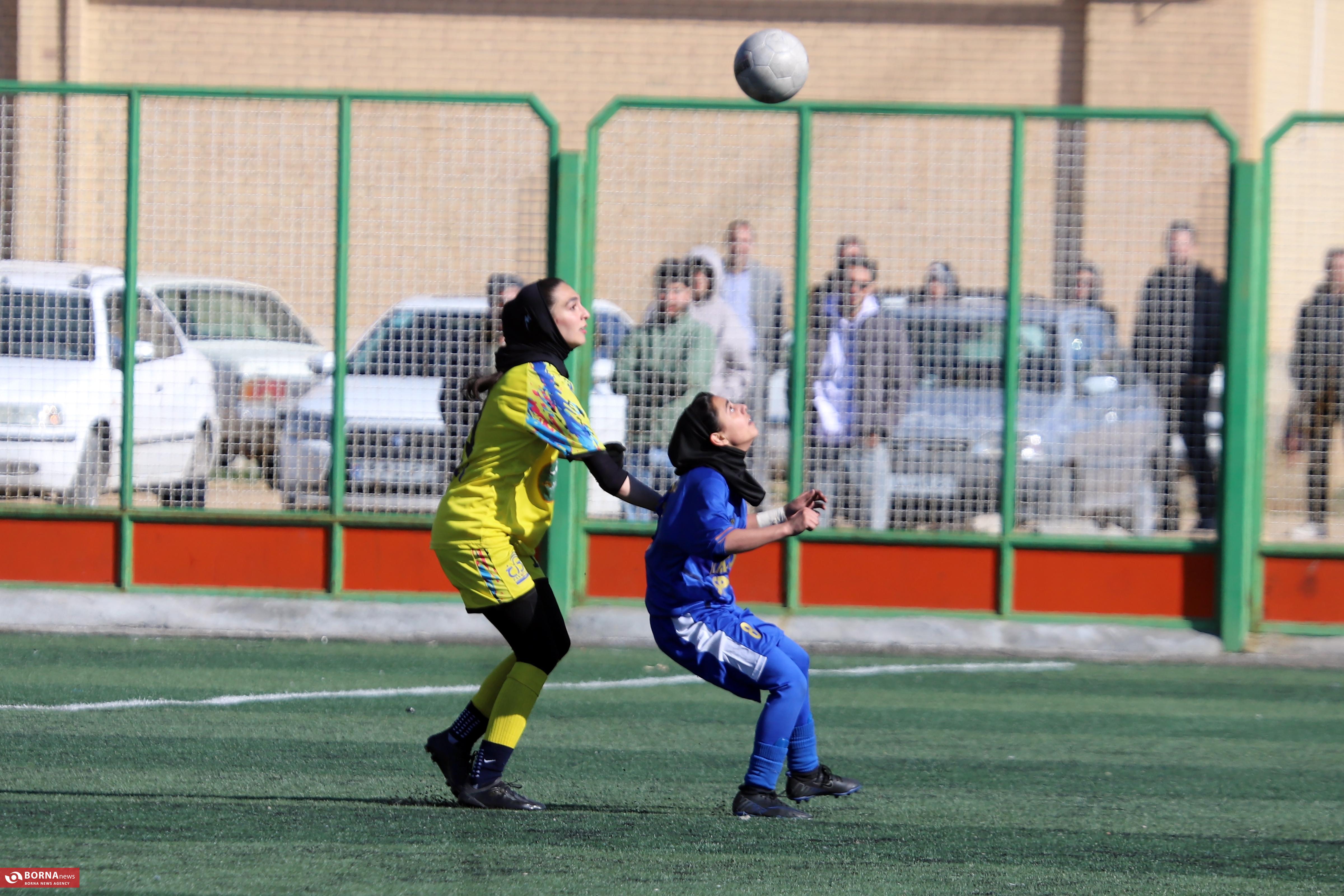 گزارش تصویری| دیدار تیم فوتبال بانوان کرمانشاه با استقلال تهران