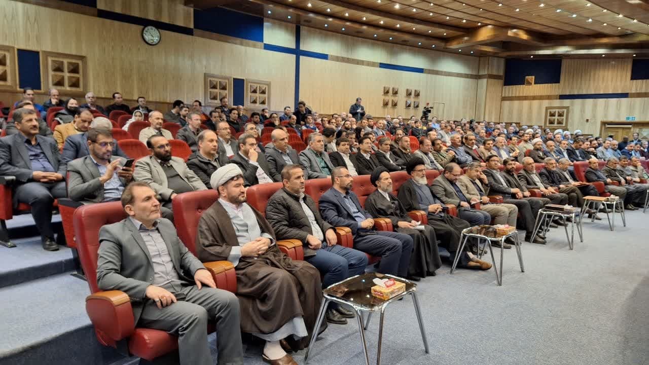 اقتدار و نقشه راه توسعه کشور از مسیر دانش و فنآوری محقق می شود اقتدار و نقشه راه توسعه کشور از مسیر دانش و فنآوری محقق می شود