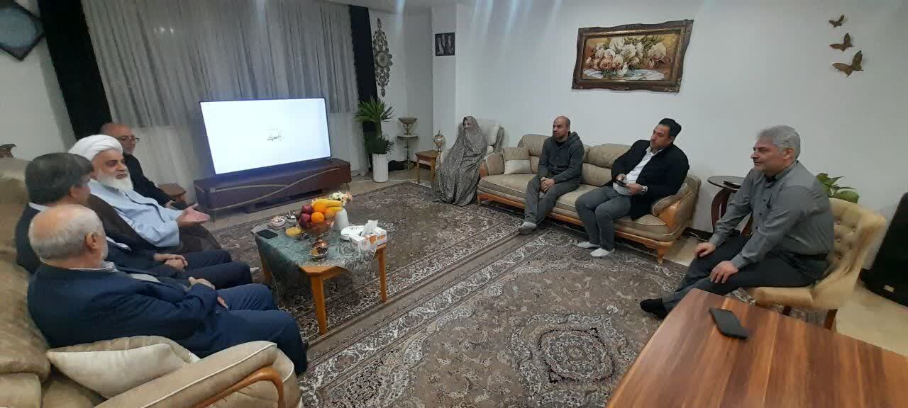 فرهنگ ایثار و شهادت رمز پیروزی در جنگ تحمیلی بود فرهنگ ایثار و شهادت رمز پیروزی در جنگ تحمیلی بود