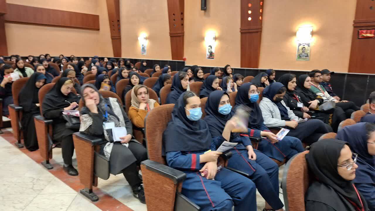 برپایی نمایشگاهها معرفی مشاغل در هدایت اصولی تحصیلی و شغلی دانش آموزان موثر است برپایی نمایشگاهها معرفی مشاغل در هدایت اصولی تحصیلی و شغلی دانش آموزان موثر است