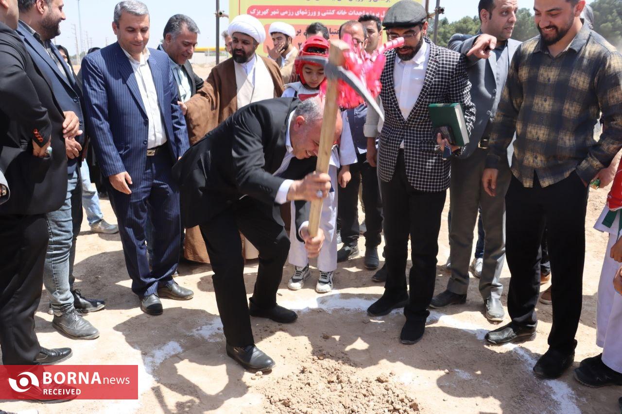 کهریزک مهد ورزشهای پهلوانی، کشتی و رزمی است کهریزک مهد ورزشهای پهلوانی، کشتی و رزمی است