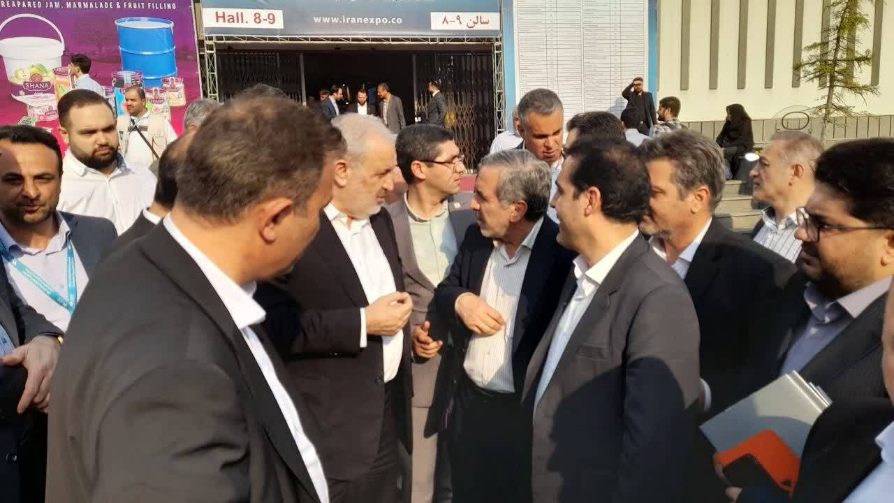 وزیر صمت از غرفه استان قزوین در نمایشگاه اکسپو دیدن کرد