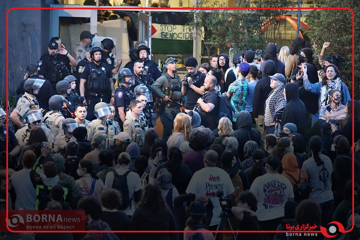 پلیس آمریکا حجاب معترضین را به زور برداشت