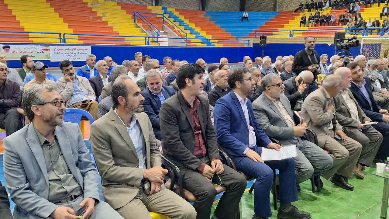 صدای کارگران را به گوش مسئولان می رسانیم