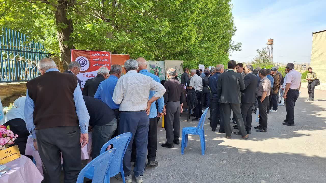 ایستگاه سلامت ویژه کارگران در قزوین برپا شد ایستگاه سلامت ویژه کارگران در قزوین برپا شد