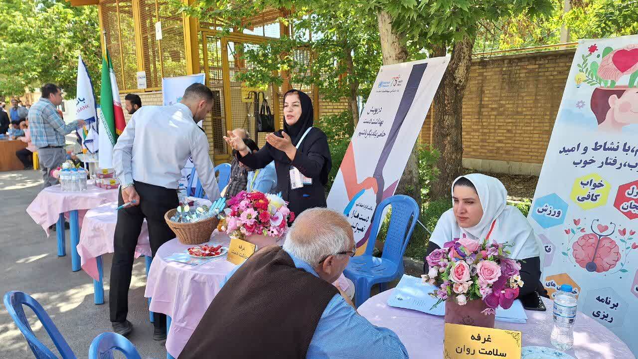 ایستگاه سلامت ویژه کارگران در قزوین برپا شد ایستگاه سلامت ویژه کارگران در قزوین برپا شد