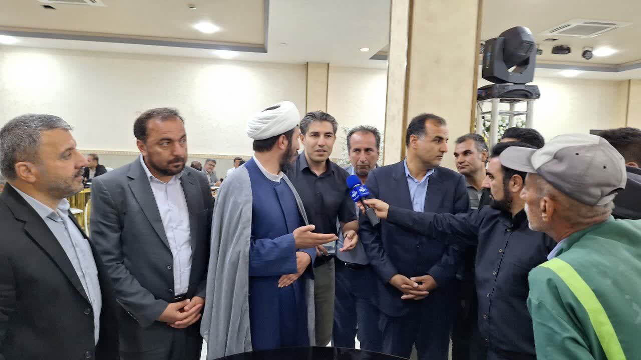 تجلیل از کارگران رسالتی اخلاقی برای مدیران است