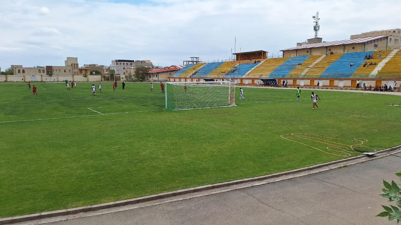 شهرستان تاکستان با 9454 ورزشکار بیمه شده و زیرساختهای مناسب قطب ورزش استان قزوین است