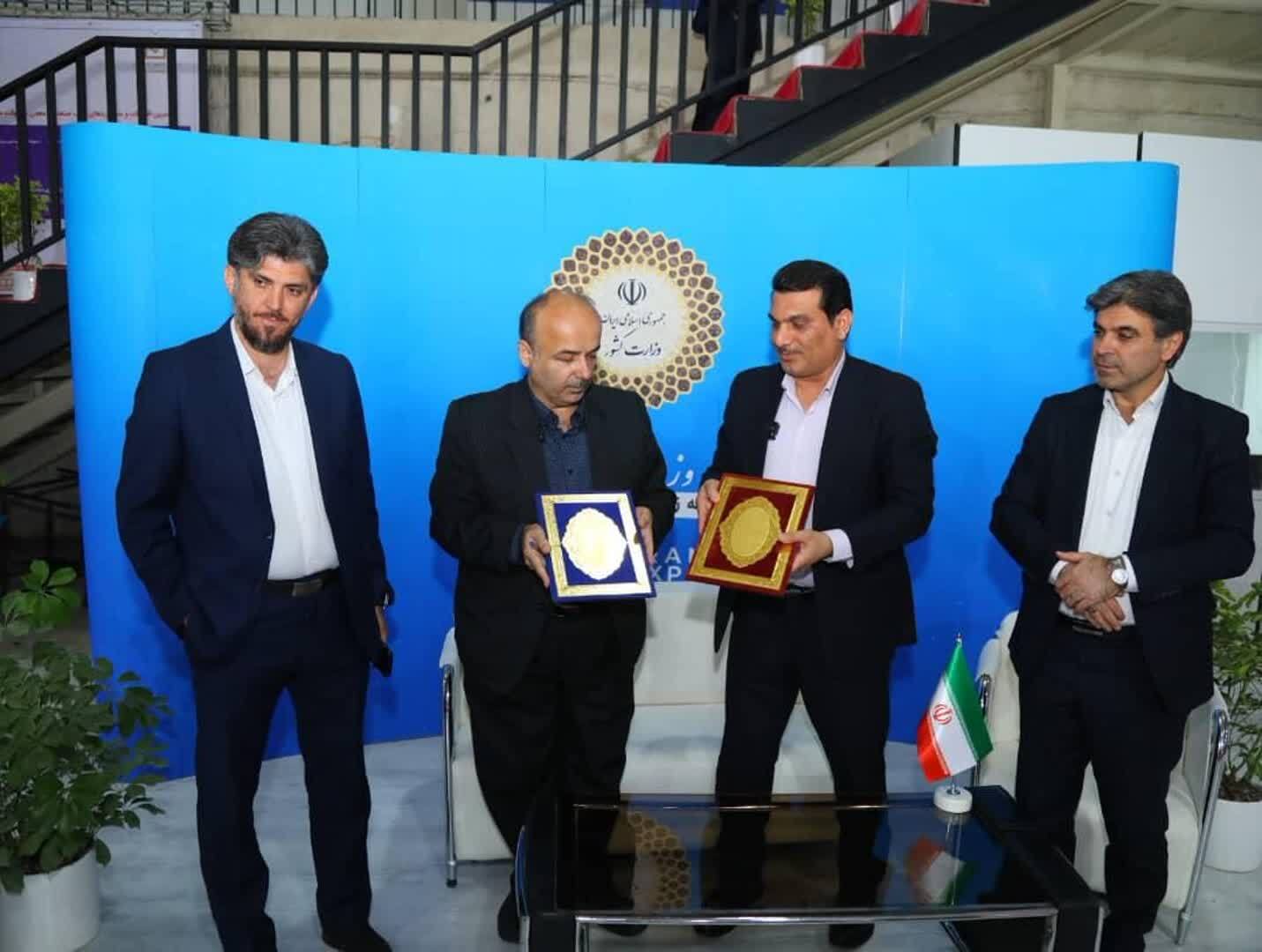 حضور موفق استان قزوین در نمایشگاه ایران اکسپو ۱۴۰۳ حضور موفق استان قزوین در نمایشگاه ایران اکسپو ۱۴۰۳