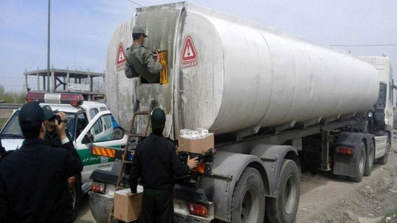 قاچاق کنندگان سوخت سالی 5 میلیارد دلار به ایران ضرر می زنند