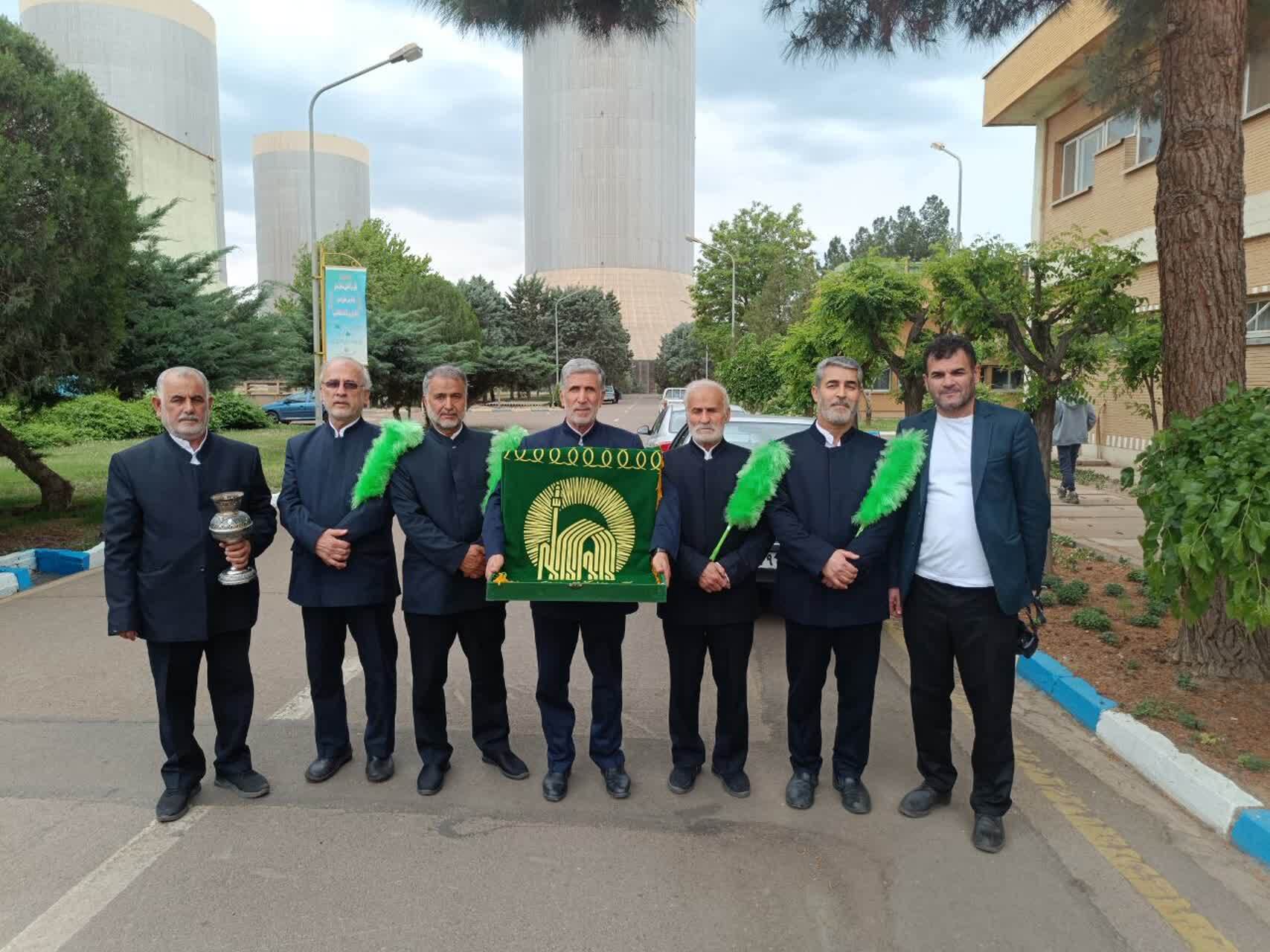 ۱۰۰ کارگر و معلم از سوی آستان قدس در قزوین تجلیل شدند ۱۰۰ کارگر و معلم از سوی آستان قدس در قزوین تجلیل شدند