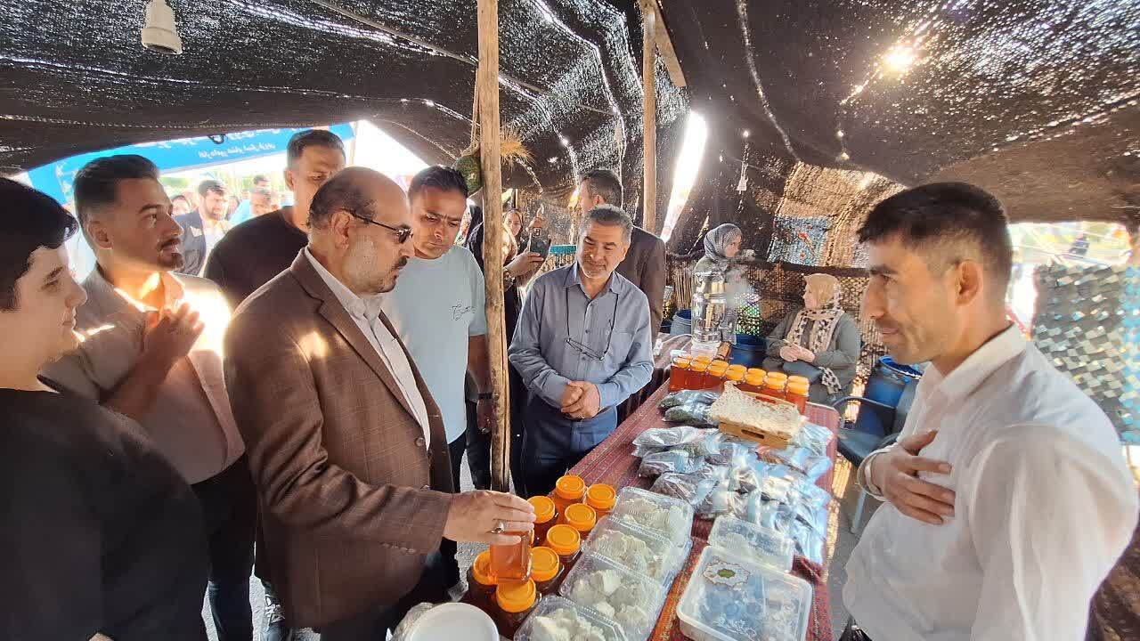 استقبال بی نظیر مردم از سیاه چادرهای عشایر در جشنواره روستایی قزوین 