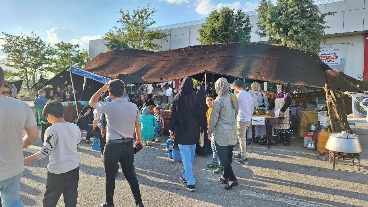 استقبال بی نظیر مردم از سیاه چادرهای عشایر در جشنواره روستایی قزوین 