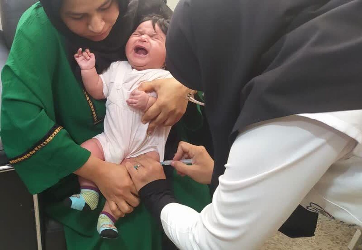 تزریق اولین واکسنپنوموکوک و روتاویروس در آبادان