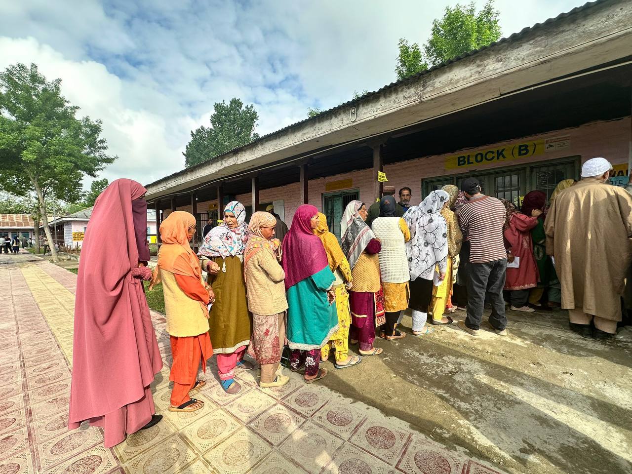 انتخابات مجلس در کشمیر زیر سایه جو امنیتی انتخابات مجلس در کشمیر زیر سایه جو امنیتی