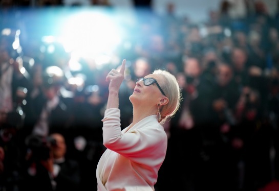 مریل استریپ نخل طلای افتخاری جشنواره کن را دریافت کرد