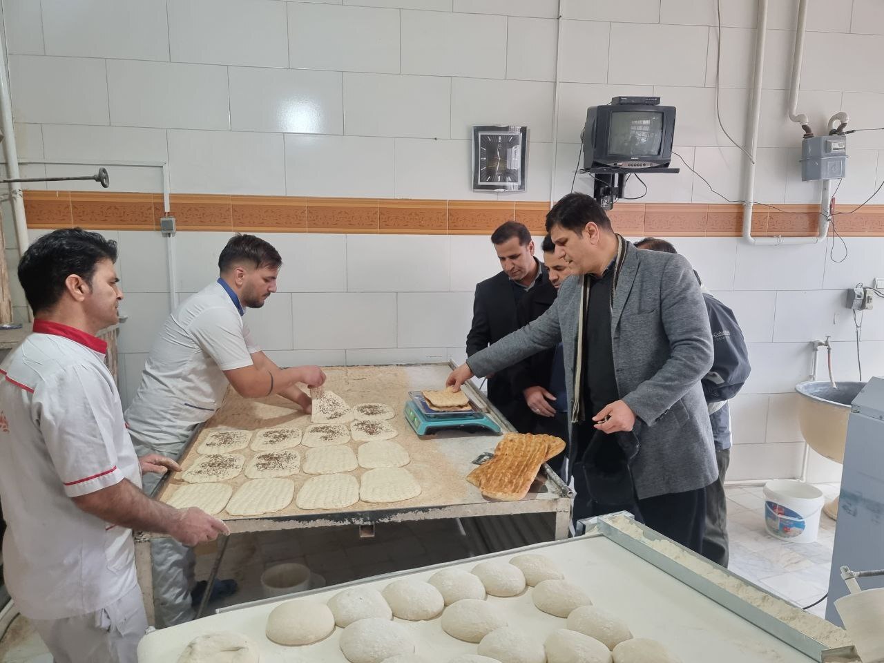 کاهش ۳۵ تا ۴۰ درصدی سهم هزینه نان در سید معیشت خانوار در ۲ سال گذشته