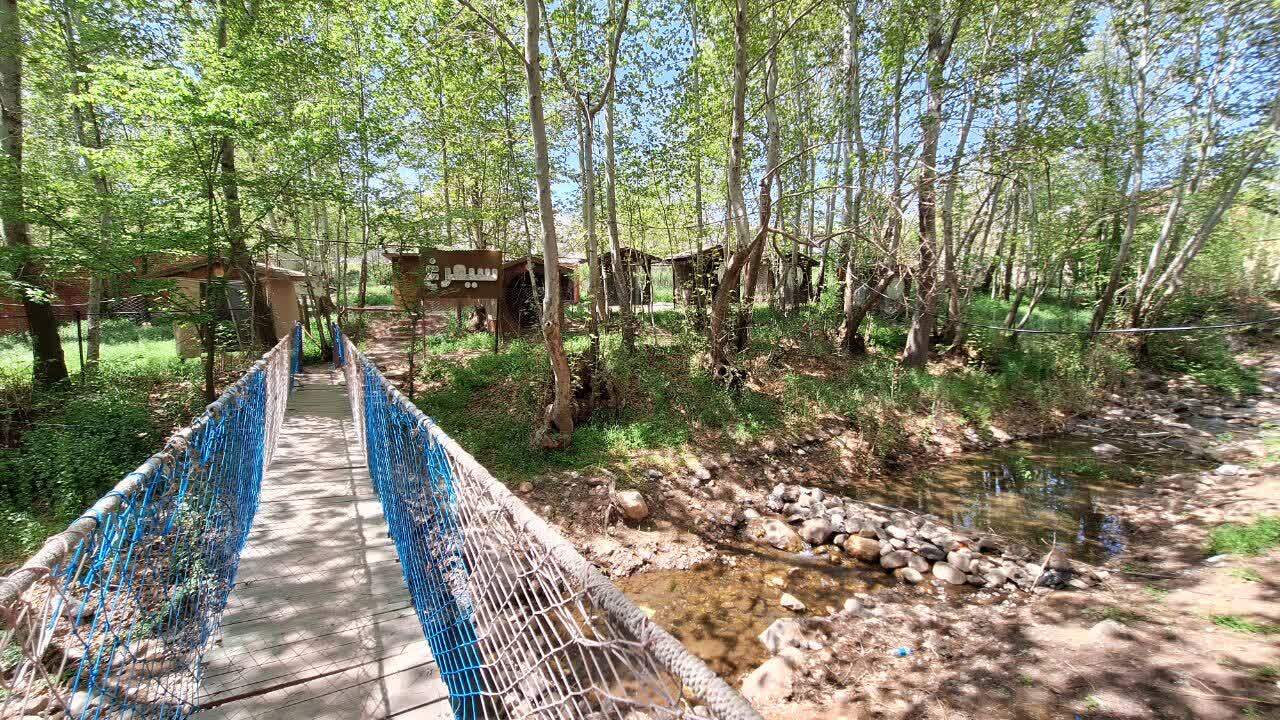 مجموعه پذیرایی آب و آتش مکانی آرام بخش برای مسافران و گردشگران مجموعه پذیرایی آب و آتش مکانی آرام بخش برای مسافران و گردشگران