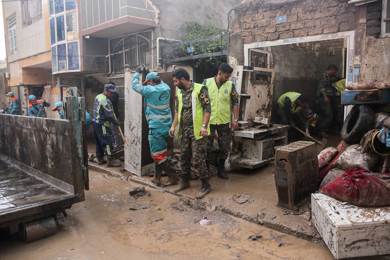 پرداخت تسهیلات قرض‌الحسنه به کسب و کار‌های آسیب‌دیده از سیل اخیر خراسان رضوی