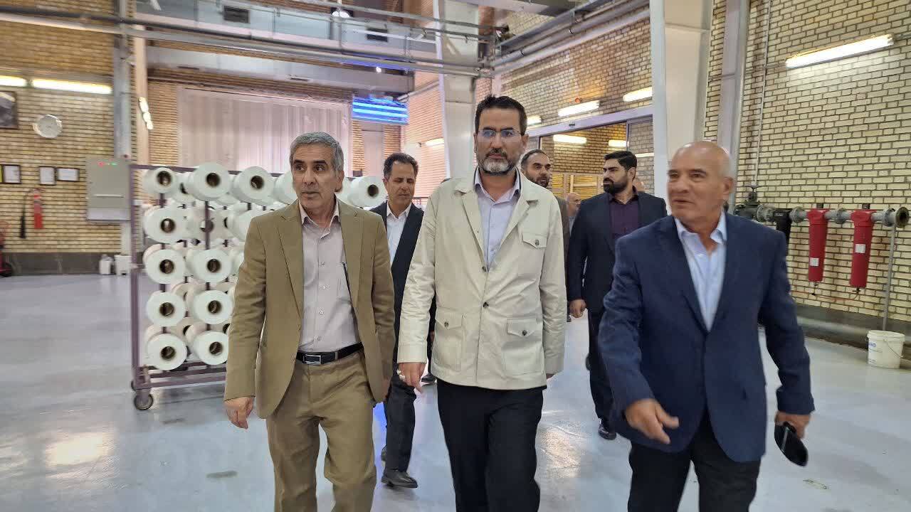 ۲ دستگاه چاپ سیلک در یک واحد صنعتی شهرستان آبیک به بهره برداری رسید