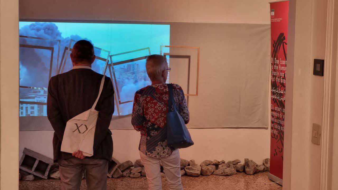 عبدالحسینی: اشعار محمود درویش حلقه روایت سناریوی دوسالانه شد/ نگاه کیوریتورها جریانساز دوسالانه ونیز بود عبدالحسینی: اشعار محمود درویش حلقه روایت سناریوی دوسالانه شد/ نگاه کیوریتورها جریانساز دوسالانه ونیز بود