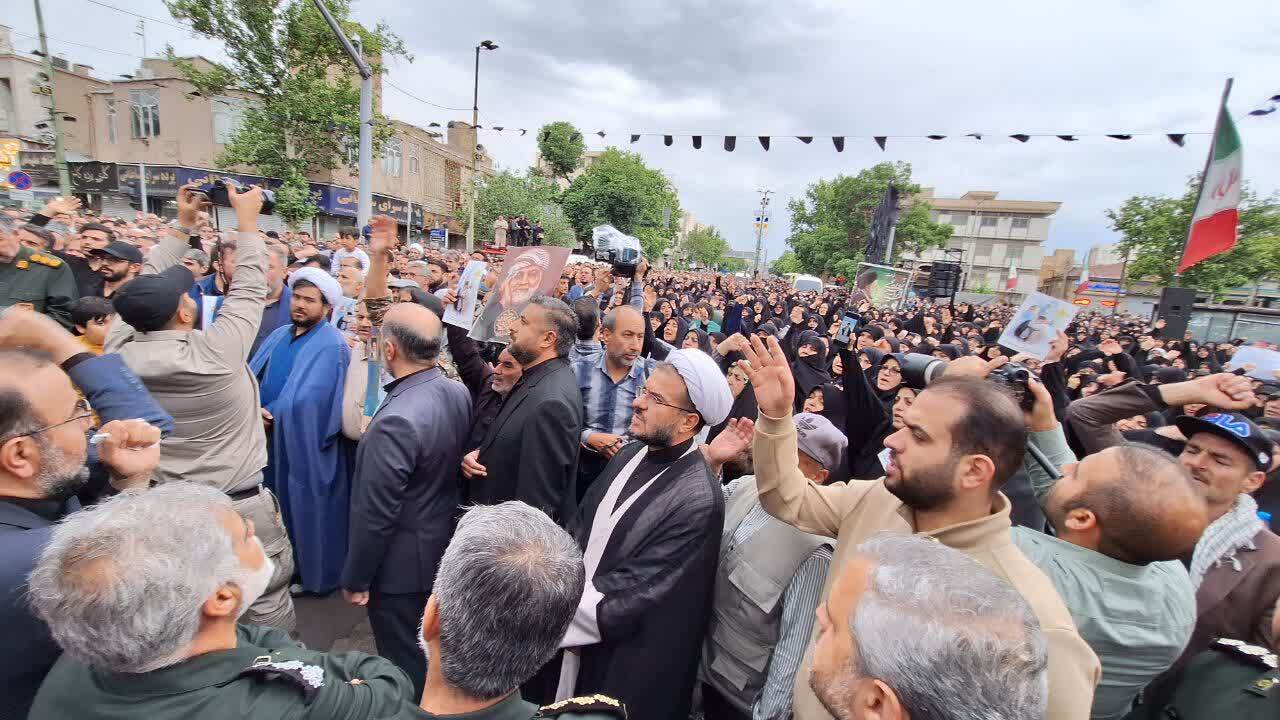 اشک های خالصانه مردم قزوین در فقدان رئیس جمهوری خدمتگزار