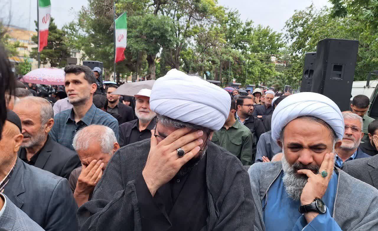 اشک های خالصانه مردم قزوین در فقدان رئیس جمهوری خدمتگزار