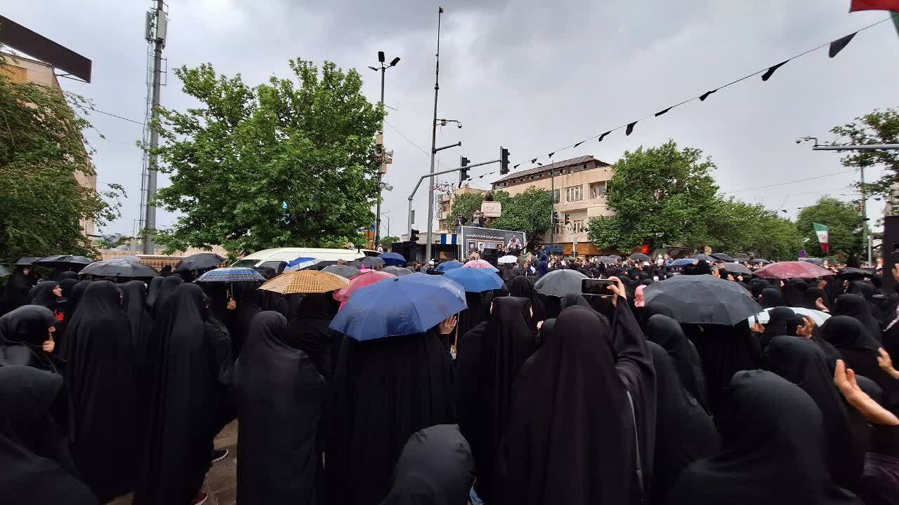 اشک های خالصانه مردم قزوین در فقدان رئیس جمهوری خدمتگزار