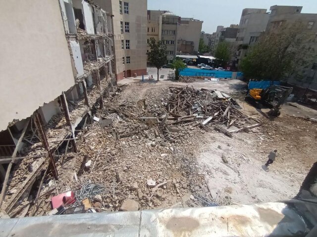 نظری: تخریب ساختمان مجاور سنگلج تخلف آشکار شهرداری تهران است/ انجام مکاتبه با میراث فرهنگی!