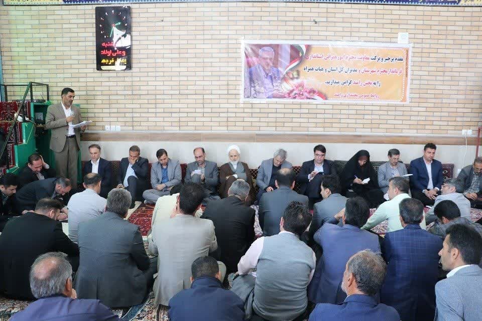 معاون عمرانی استاندار قزوین از طرح های عمرانی بویین زهرا بازدید کرد معاون عمرانی استاندار قزوین از طرح های عمرانی بویین زهرا بازدید کرد