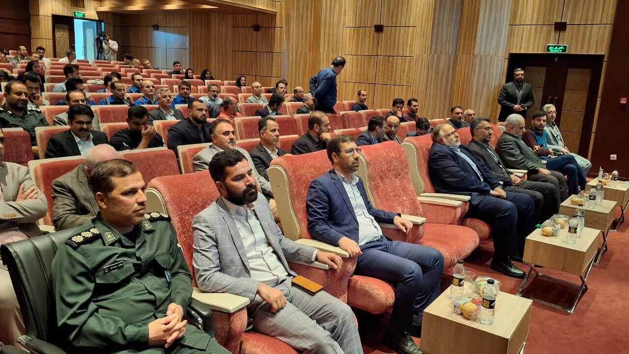 مشکل تورم با افزایش تولید از بن بست خارج می شود مشکل تورم با افزایش تولید از بن بست خارج می شود