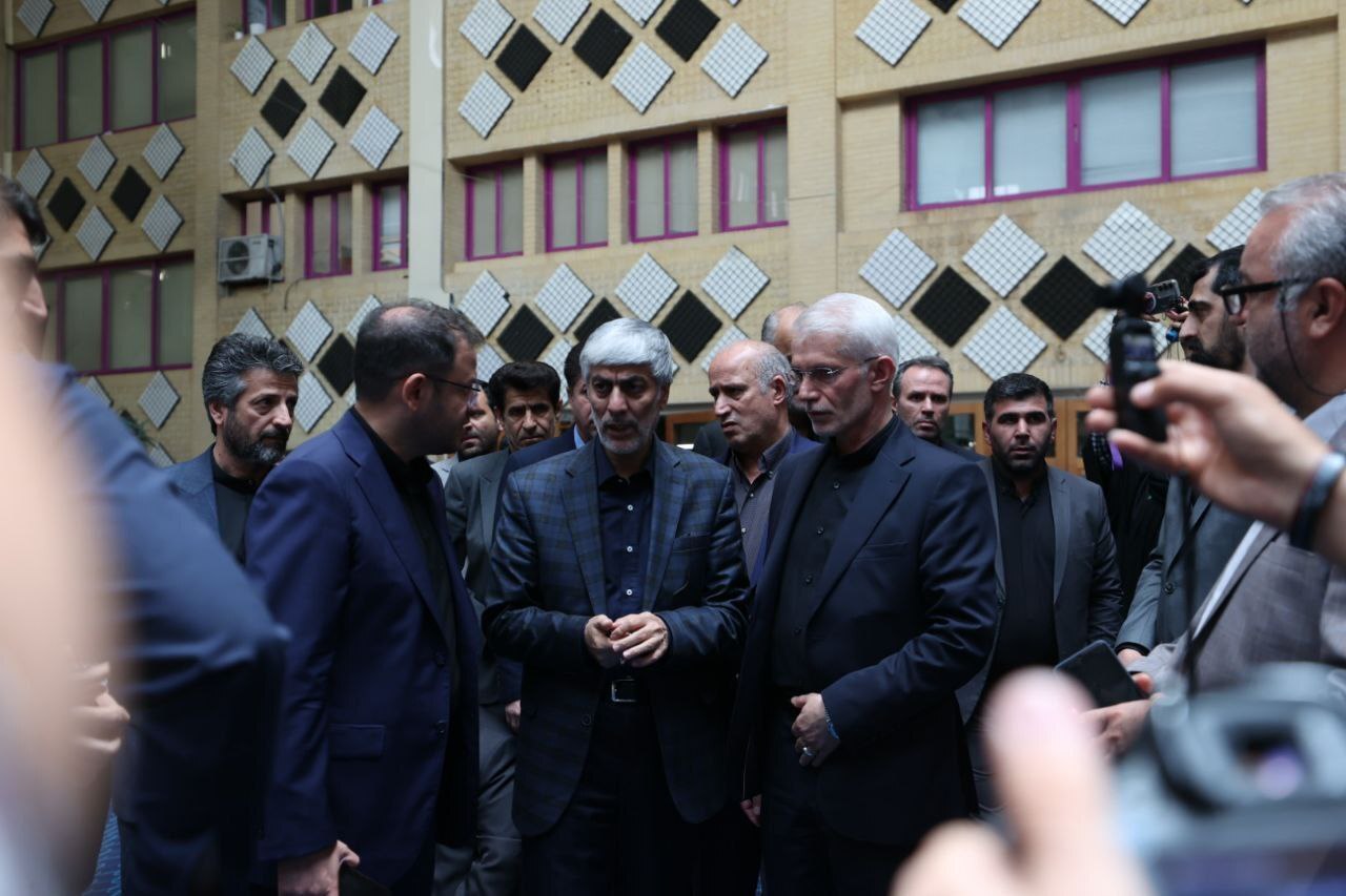 حضور پرشور جامعه ورزش در مراسم یادبود شهید ابراهیم رئیسی + عکس و فیلم