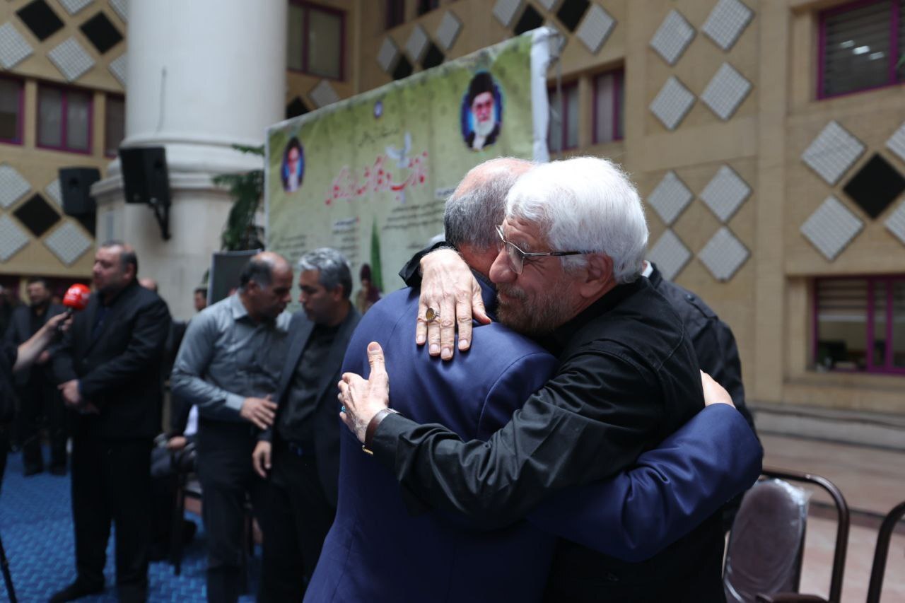 حضور پرشور جامعه ورزش در مراسم یادبود شهید ابراهیم رئیسی + عکس و فیلم