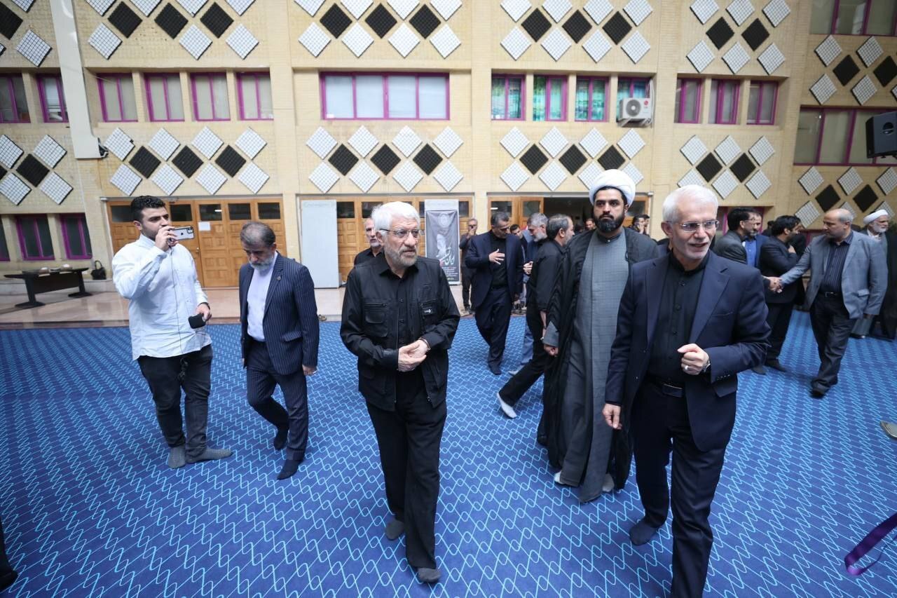 حضور پرشور جامعه ورزش در مراسم یادبود شهید ابراهیم رئیسی + عکس و فیلم