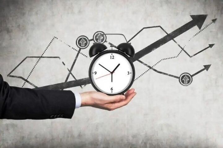 کارمندان از 15 خرداد ساعت 6 صبح سر کار می روند؟ کارمندان از 15 خرداد ساعت 6 صبح سر کار می روند؟