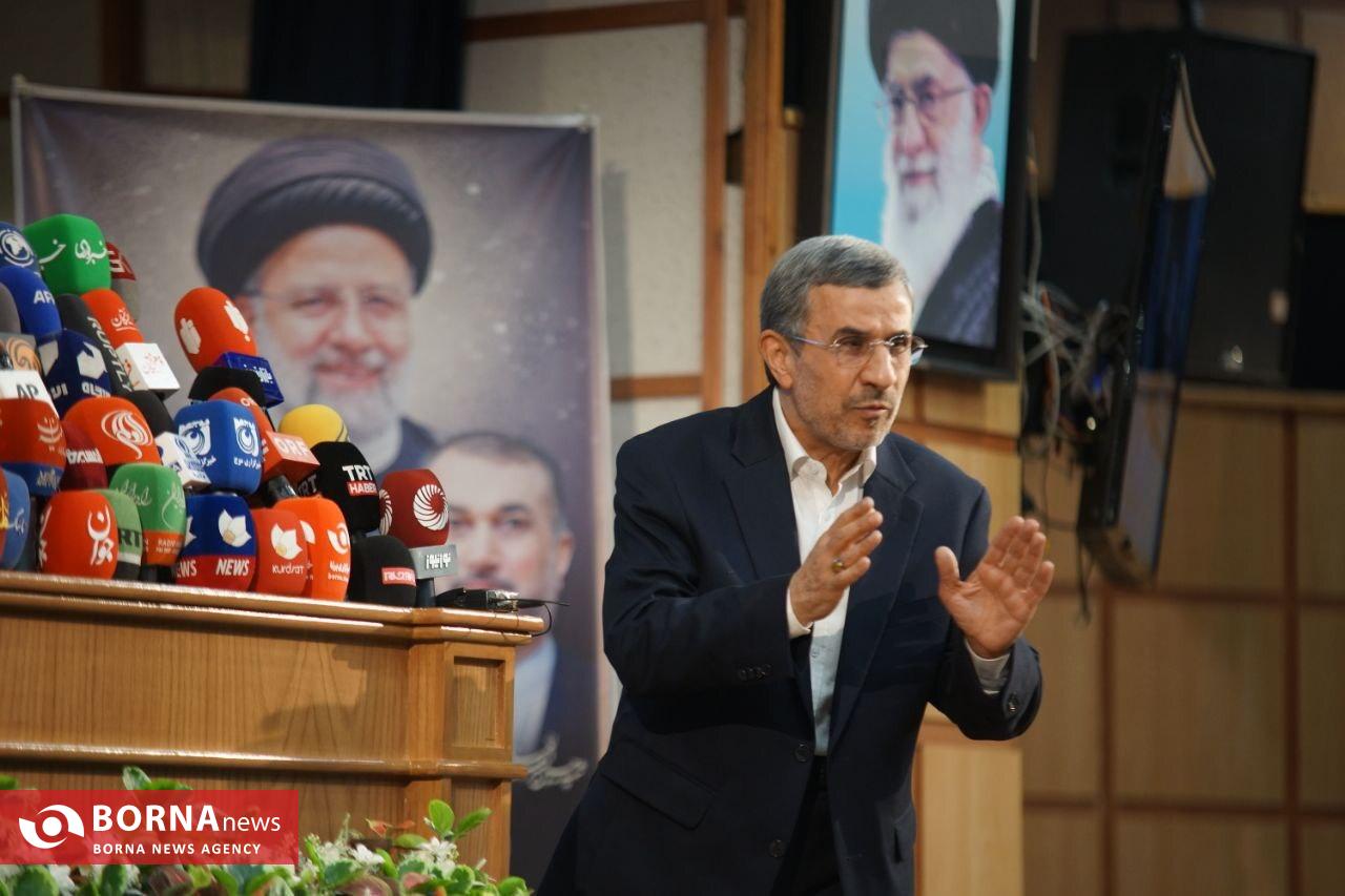 حاشیه های امروز ستاد انتخابات/ از ثبت نام وزیر ارشاد دولت خدمت تا آمدن احمدی نژاد حاشیه های امروز ستاد انتخابات/ از ثبت نام وزیر ارشاد دولت خدمت تا آمدن احمدی نژاد