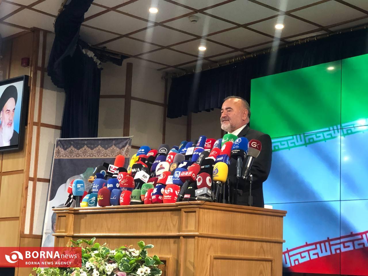 حاشیه های امروز ستاد انتخابات/ از ثبت نام وزیر ارشاد دولت خدمت تا آمدن احمدی نژاد حاشیه های امروز ستاد انتخابات/ از ثبت نام وزیر ارشاد دولت خدمت تا آمدن احمدی نژاد