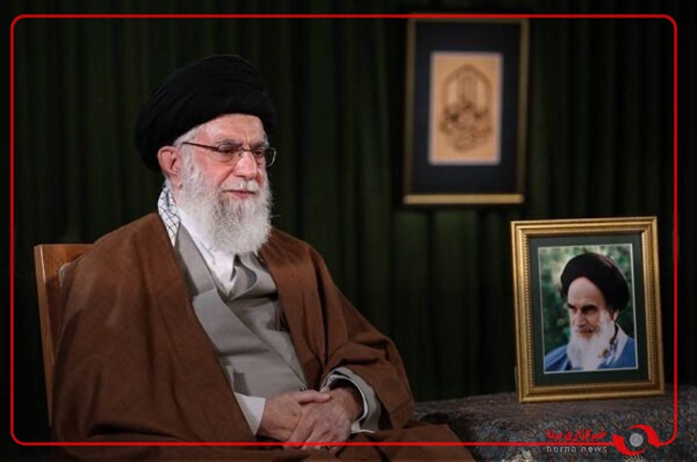 رهبر انقلاب هم‌اکنون در حرم مطهر امام خمینی: درباره رئیس جمهور عزیز ما همه اعتراف کردند مرد کار و خدمت و صفا و صداقت بود