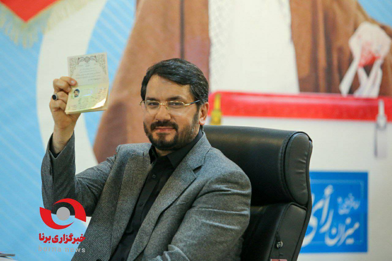 روز آخر و شلوغ‌ترین روز ثبت نام؛ از دولت سوم روحانی تا یک پرسپولیسی سابق