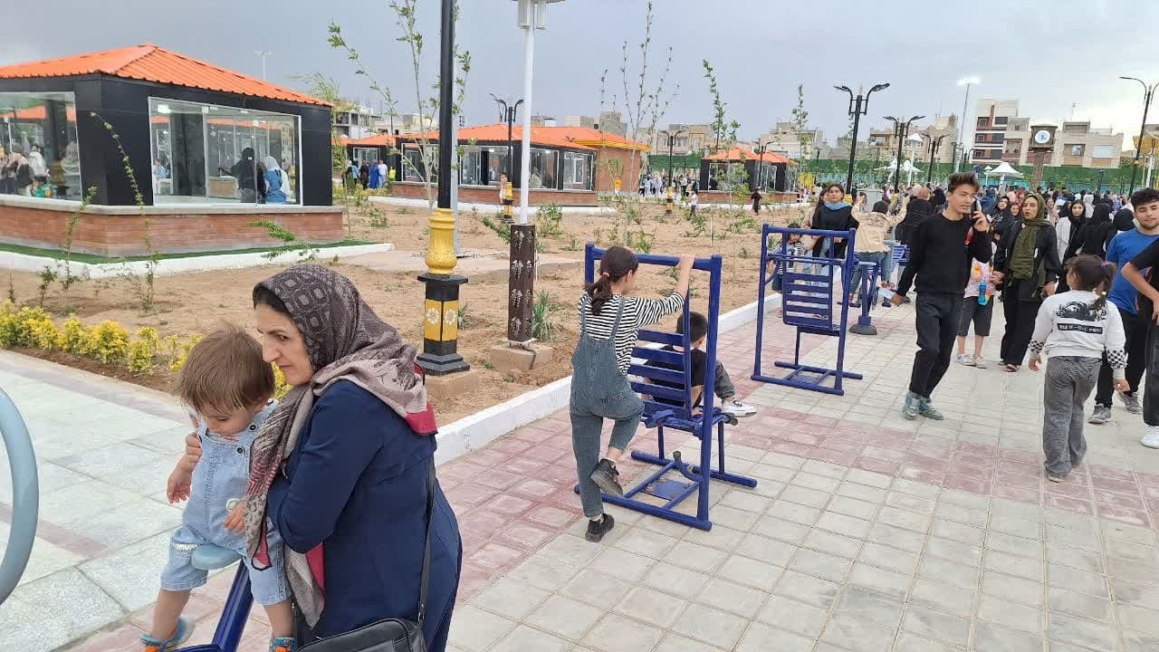 تعامل شورا و شهرداری تاکستان موجب تسریع در اجرای طرح های عمرانی شده است تعامل شورا و شهرداری تاکستان موجب تسریع در اجرای طرح های عمرانی شده است